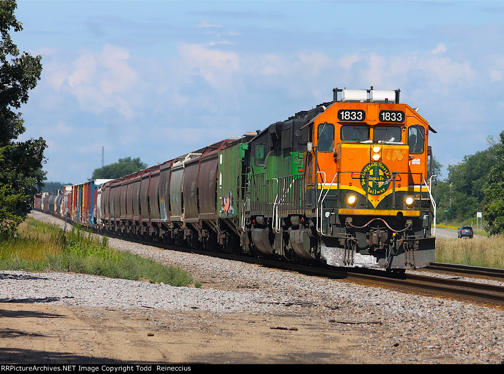 BNSF 1833